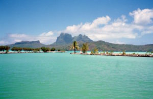 25 Bora Bora