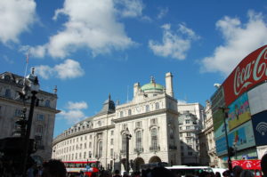 12 93 Piccadilly Circus