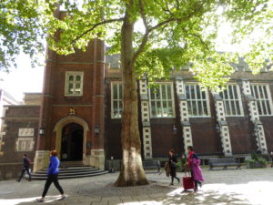 60 725 Middle Temple hall