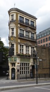 61 783 Blackfriars pub